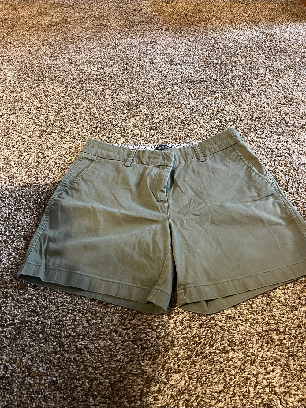 British Khaki Women's Olive Green Cotton Shorts